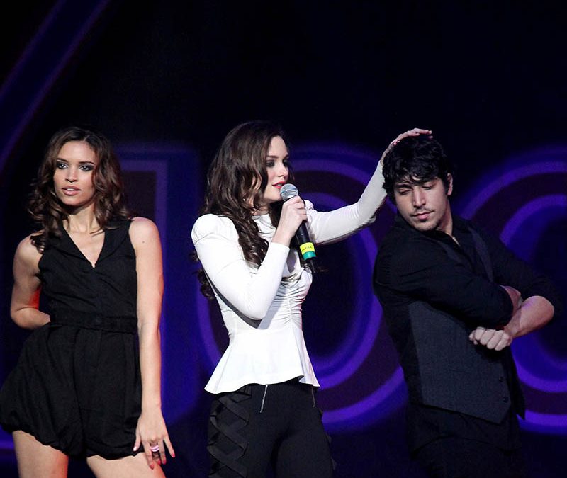 Performs at Y 100 Jingle Ball 2009 at Bank Atlantic Center in Fort Lauderdale, Florida
